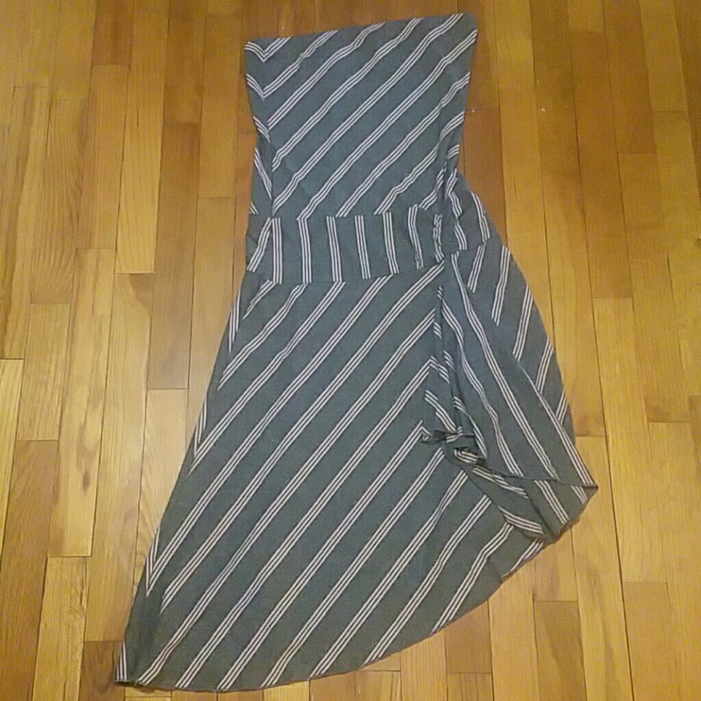 Summer dress, gray with pink stripes